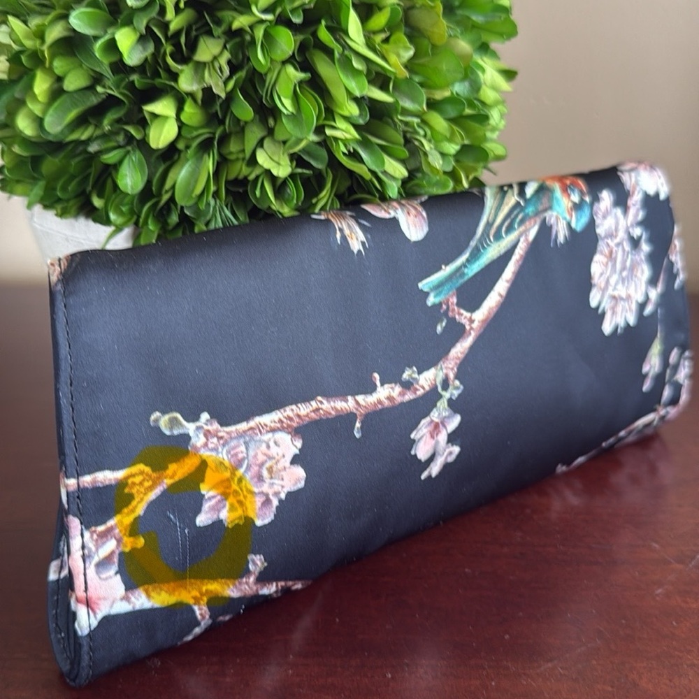 TED BAKER 🖤BLACK🖤 FLORAL BIRD ENVELOPE CLUTCH 🌟EUC🌟 - Picture 14 of 16